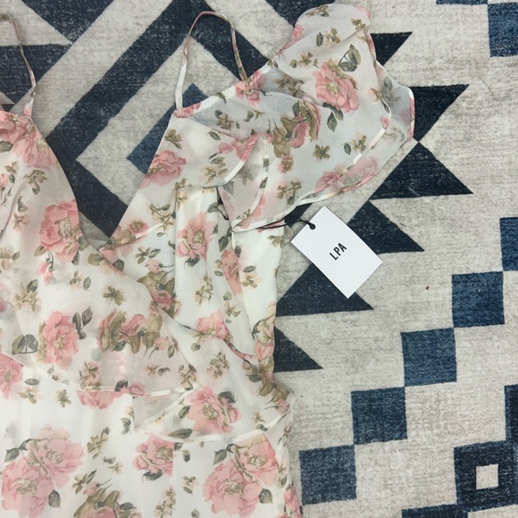 LPA Ruffle Neckline Adjustable Strap Maxi Dress NWT XXS - Picture 10 of 10